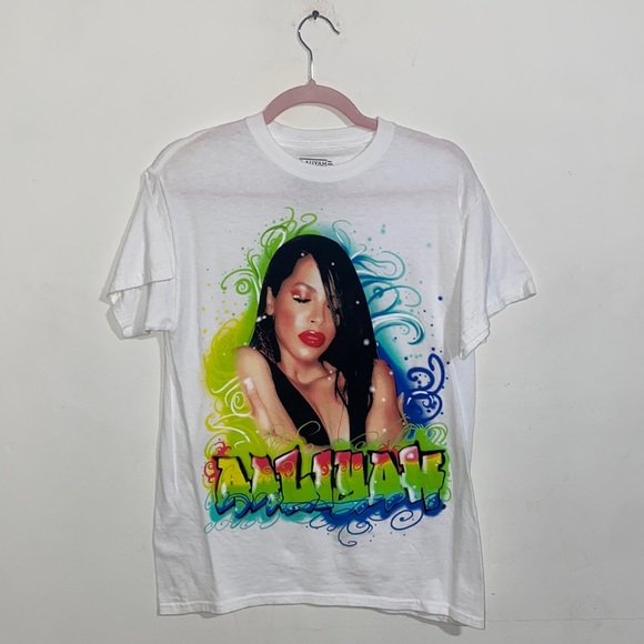 Aaliyah Tops - Aaliyah R&B & Hip Hop Graphic T-Shirt